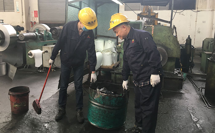 辭舊迎新，鑫發(fā)年末大掃除